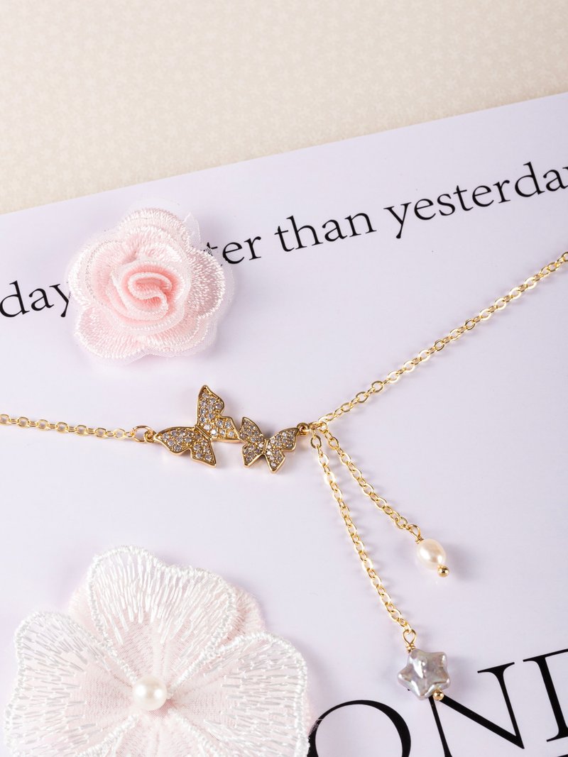 仙女的花园奇缘。锆石镶嵌蝴蝶缀饰 星星珍珠 14K包金 水晶项链 - 项链 - 珍珠 白色