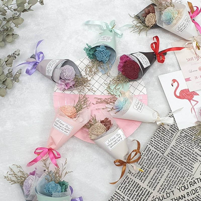 甜筒精油小花束 干燥花束 工商礼 精油花束 拍照道具 毕业礼物 - 摆饰 - 其他材质 