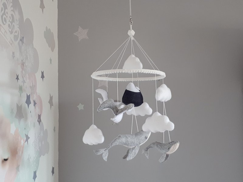 Whale baby mobile, Marine mobile nursery with seagulls, Nautical - 玩具/玩偶 - 其他材质 银色