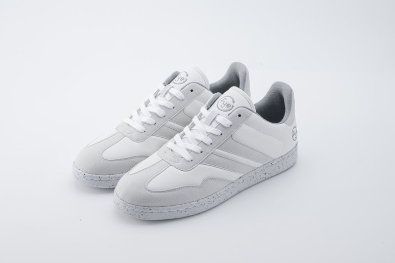 CHER  苹果皮系列  白/灰色  男生款 - 男款休闲鞋 - 环保材料 白色