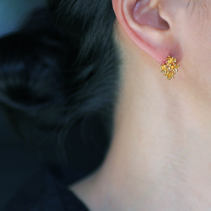Earrings Olive flower buds 4 crushes - 耳环/耳夹 - 纯银 金色