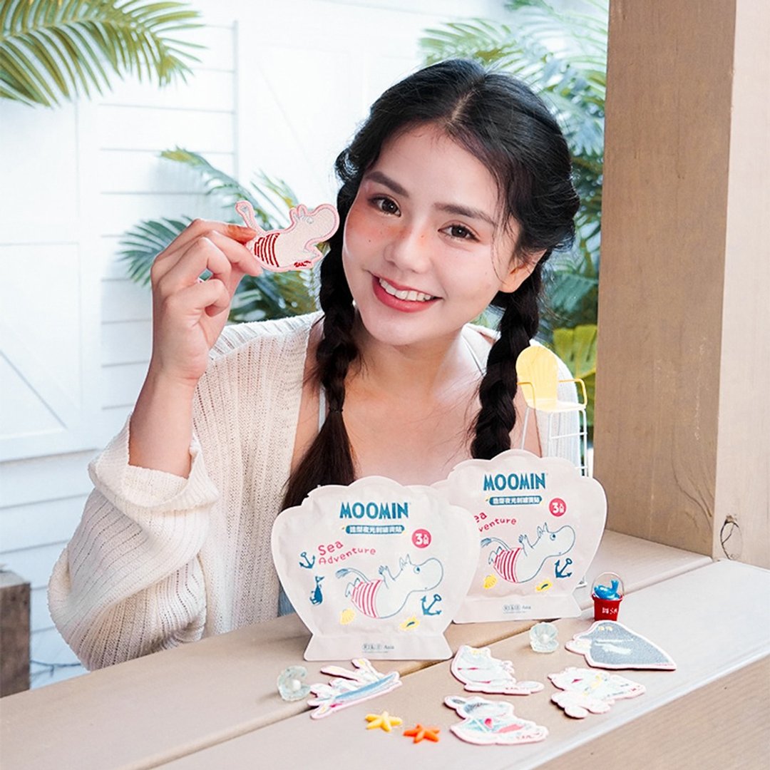 【iam我适文创】MOOMIN 造型夜光刺绣烫贴 两种款式 烫布贴 - 编织/刺绣/羊毛毡/裁缝 - 其他金属 