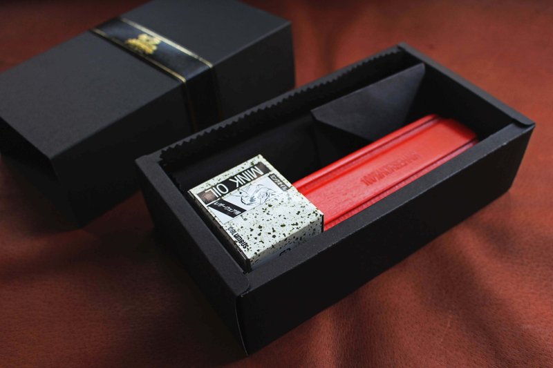 VULCAN Classic 貂油保养礼盒 Columbus Mink Oil 顶级白盒皮革保养油 (皮鞋 皮夹 皮包 皮衣 适用) - 手拿包 - 真皮 白色