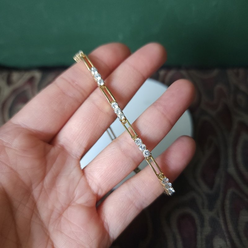 【星期天】闪耀细致镂空金色手链 - 手链/手环 - 其他金属 金色