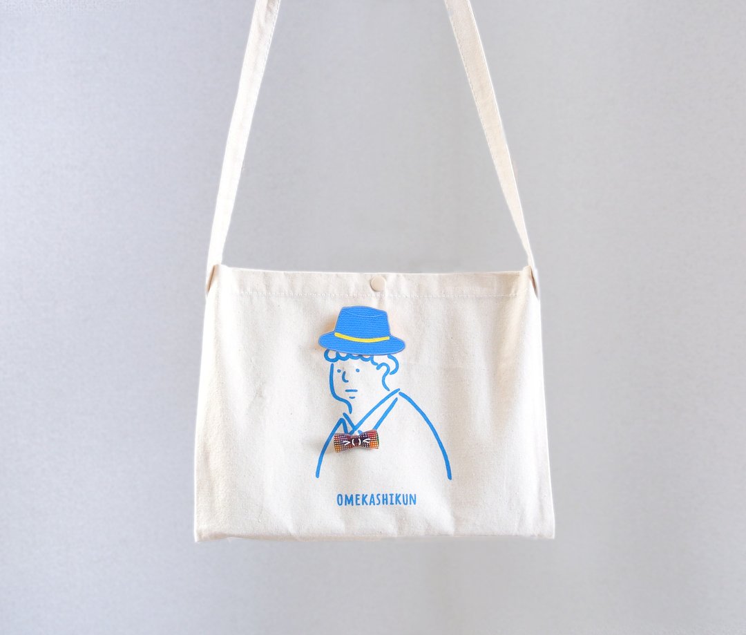 Dress up boy shoulder mini bag - 侧背包/斜挎包 - 棉 多色