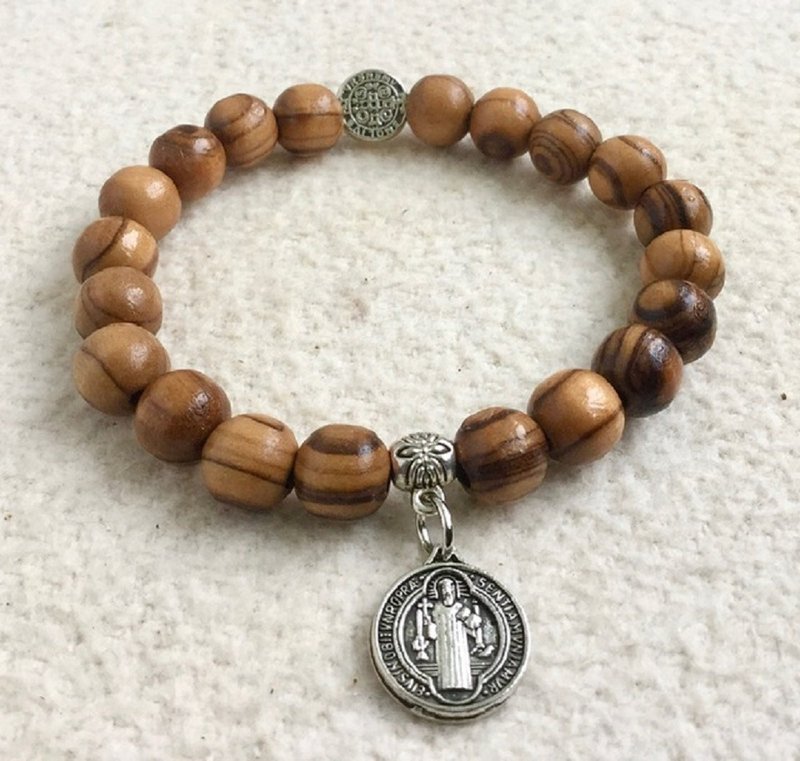 手链 以色列进口橄榄木(8mm)搭配圣本笃圣牌 8250830 - 手链/手环 - 木头 多色