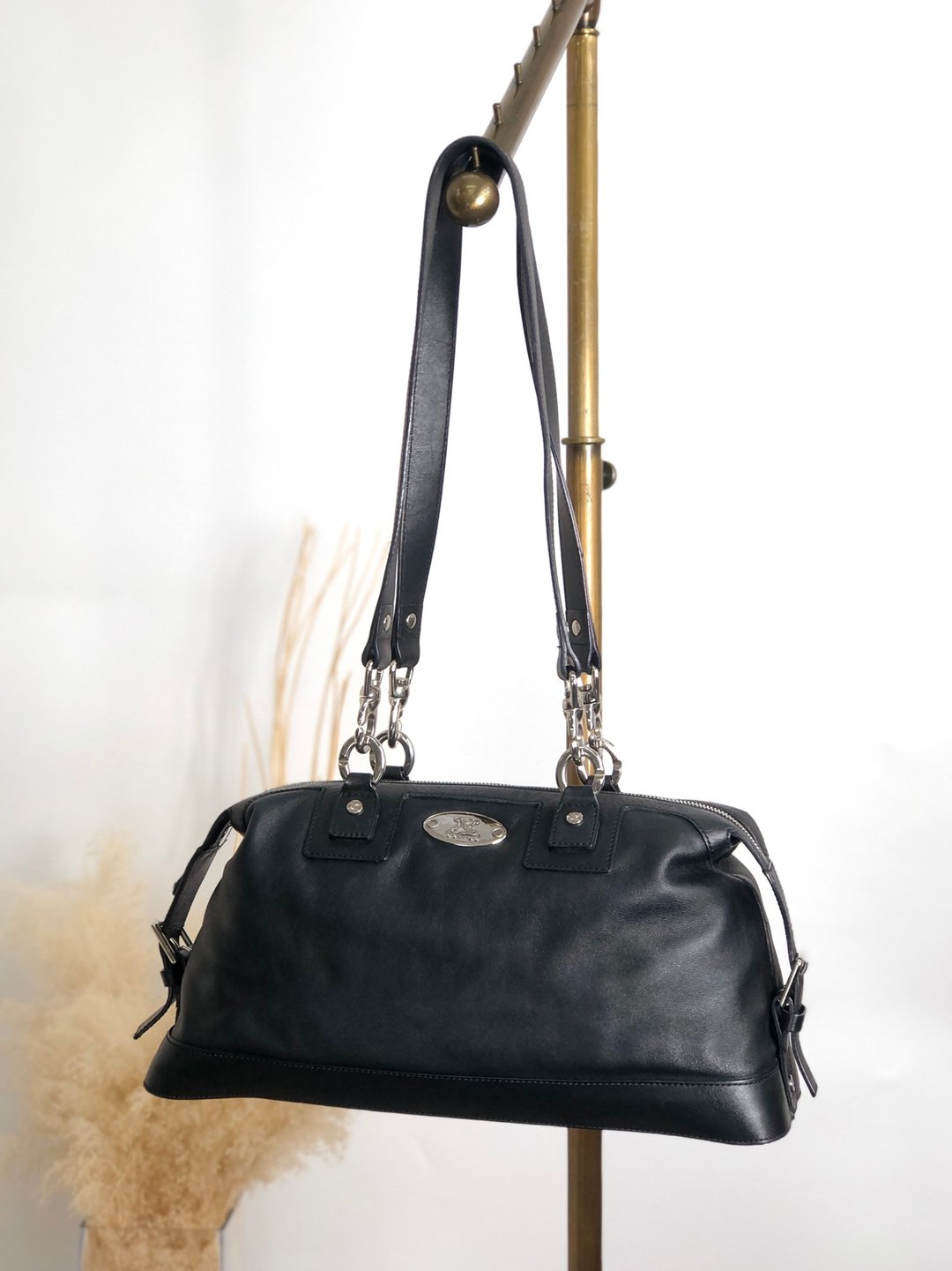 【日本直送 名牌中古包】CELINE  સ této ショルダーバッグ 黑色 银色 锁头 logo 皮革 vintage 古着 old ftjas7 - 侧背包/斜挎包 - 真皮 黑色