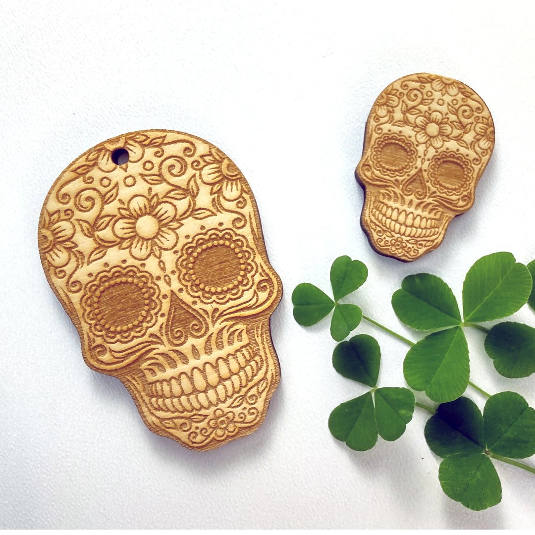 Set of 10 witchy wood decor, Engraved sugar skull, Wood jewelry accessories - 其他 - 木头 