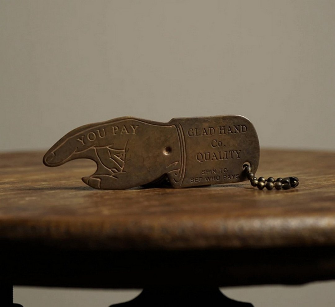 Glad Hand You Pay Spinner Key Fob 饮酒游戏黄铜开瓶钥匙圈/两色 - 钥匙链/钥匙包 - 其他材质 多色