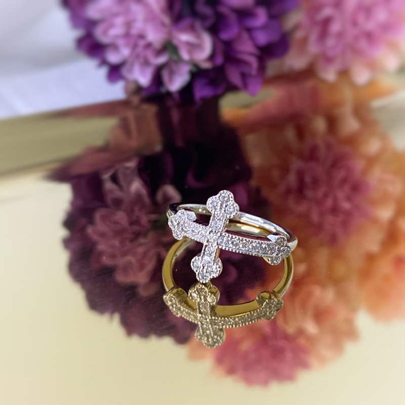 光之十字架钻石戒指 / 定制珠宝 / 轻珠宝 - 戒指 - 钻石 