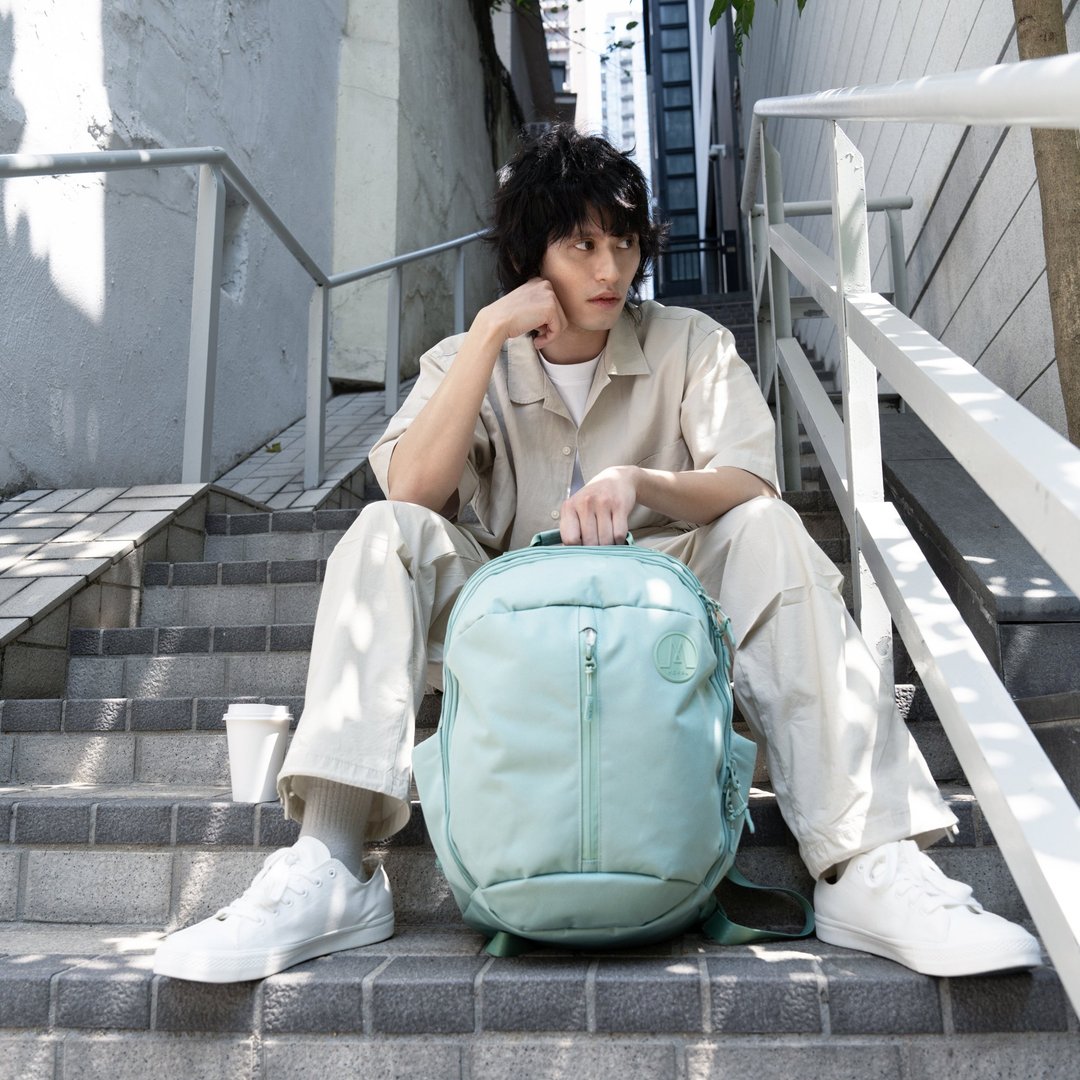 MORAL UMAGO STAG I 后背包- Karijini 上班上学 旅行背包 防泼水 - 后背包/双肩包 - 环保材料 