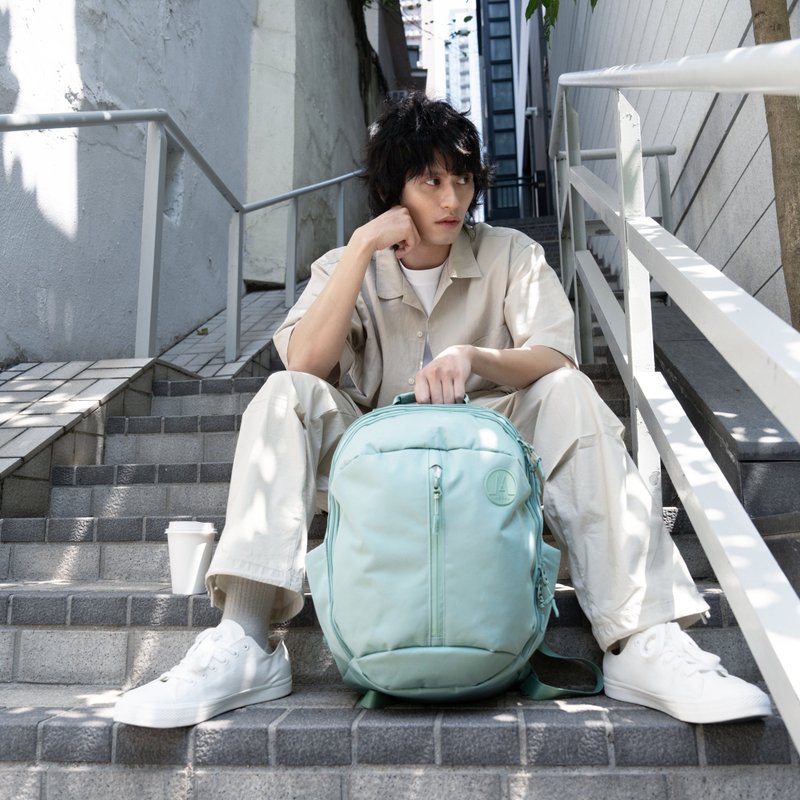 MORAL UMAGO STAG I 后背包- Karijini 上班上学 旅行背包 防泼水 - 后背包/双肩包 - 环保材料 
