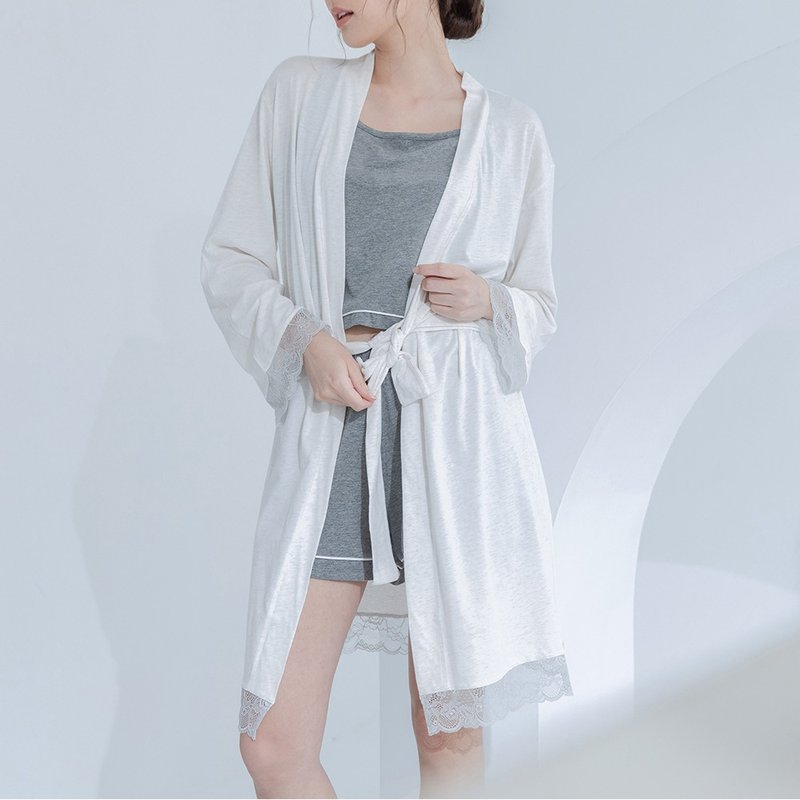 莫代尔法式蕾丝罩衫-白色 - 居家服/睡衣 - 其他人造纤维 