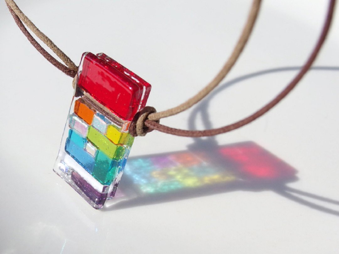 [Rainbow] Shining fragrant glass (Kaoru [Aurora] [Rainbow]) Aroma pendant [Made to order] - 项链 - 玻璃 多色