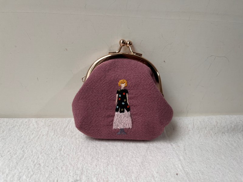 fingirl1000-NO.1024 一股刺绣握握口金包 1000枚女子展 - 皮夹/钱包 - 棉．麻 