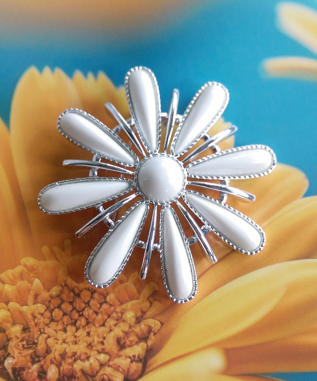 Vintage Jewelry 西洋古董饰品 SARAH COV  白雪花 别针 - 徽章/别针 - 其他金属 金色