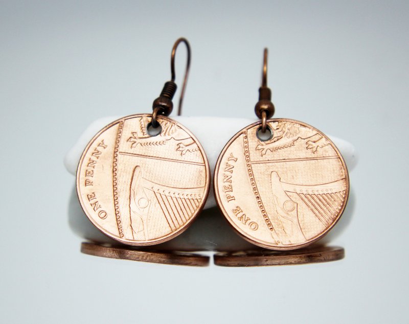 Mini Coin Earrings Tiny Coin Earrings Coin Hoop Earrings Coin Drop Earrings - 耳环/耳夹 - 其他金属 