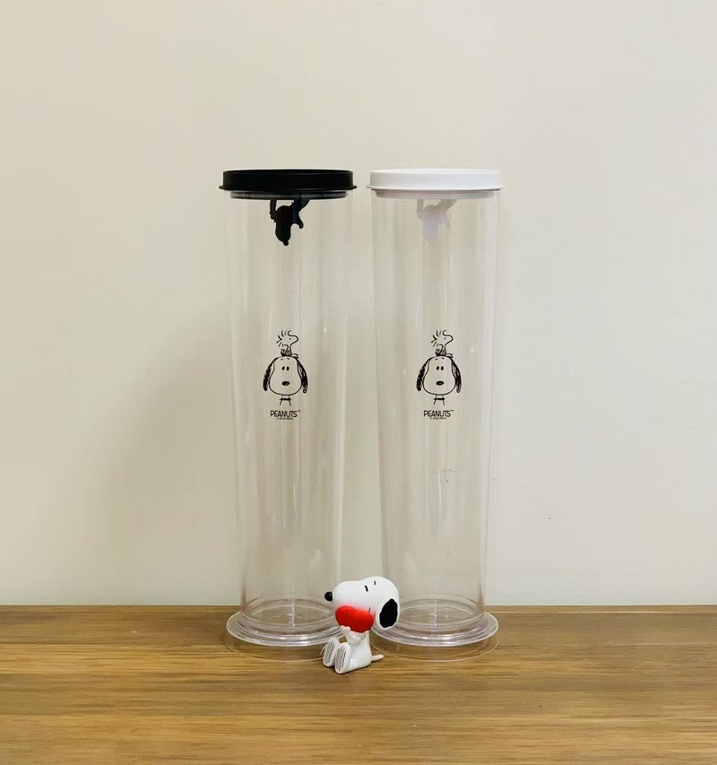 SNOOPY 史诺比1.3L食品级透明密封意粉收纳盒(黑/白) - 厨房用具 - 塑料 黑色