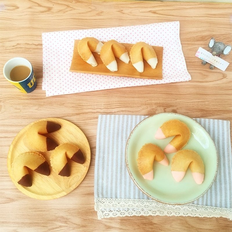 QUOTES生日礼物定制化幸运签饼 草莓巧克力幸运饼干 迷人酒红礼盒风味5入 - 手工饼干 - 新鲜食材 粉红色