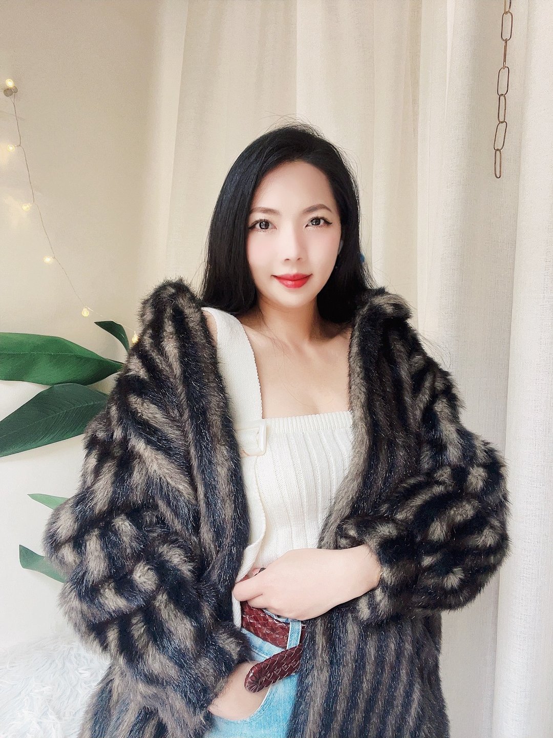 咖x黑双色翻领华丽贵气直纹澎澎手袖 古董环保皮草毛质大衣外套 - 女装休闲/机能外套 - 其他人造纤维 黑色