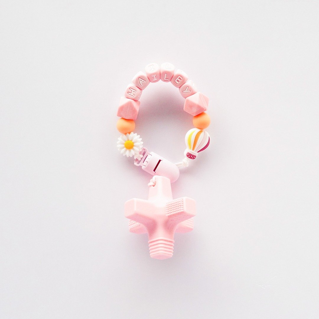 HAILEY 雏菊 热气球 粉色消波块固齿器 / 定制化奶嘴链 - 玩具/玩偶 - 其他材质 多色