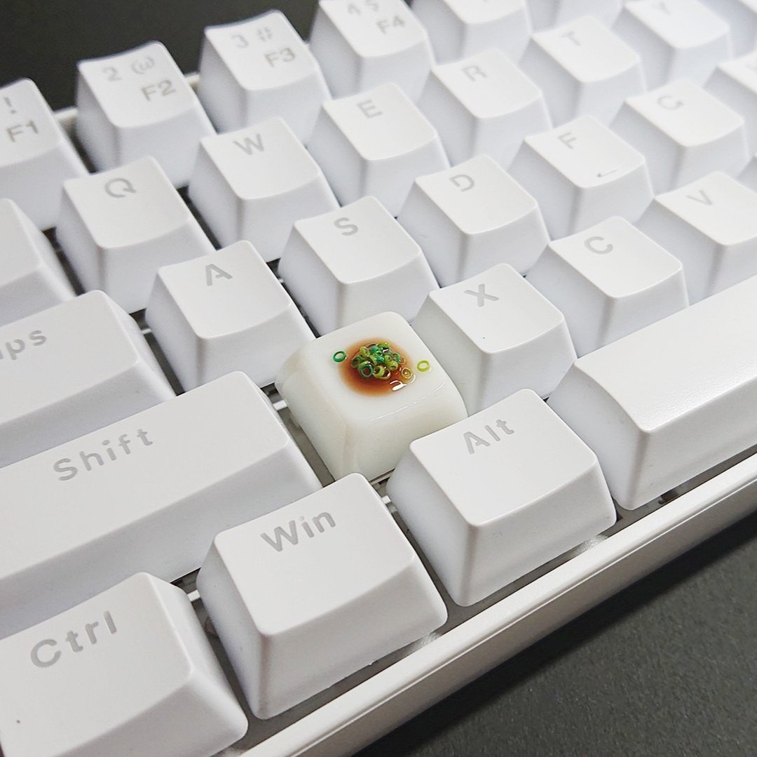Cold tofu key cap (1 piece) - 电脑配件 - 树脂 白色