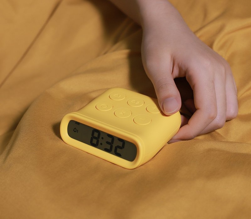 C5小闹钟 C5 ALARM CLOCK - 时钟/闹钟 - 塑料 黄色