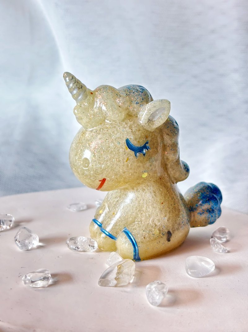 Lamu — 霜角圣裔 Frostborne Scion - 摆饰 - 水晶 白色