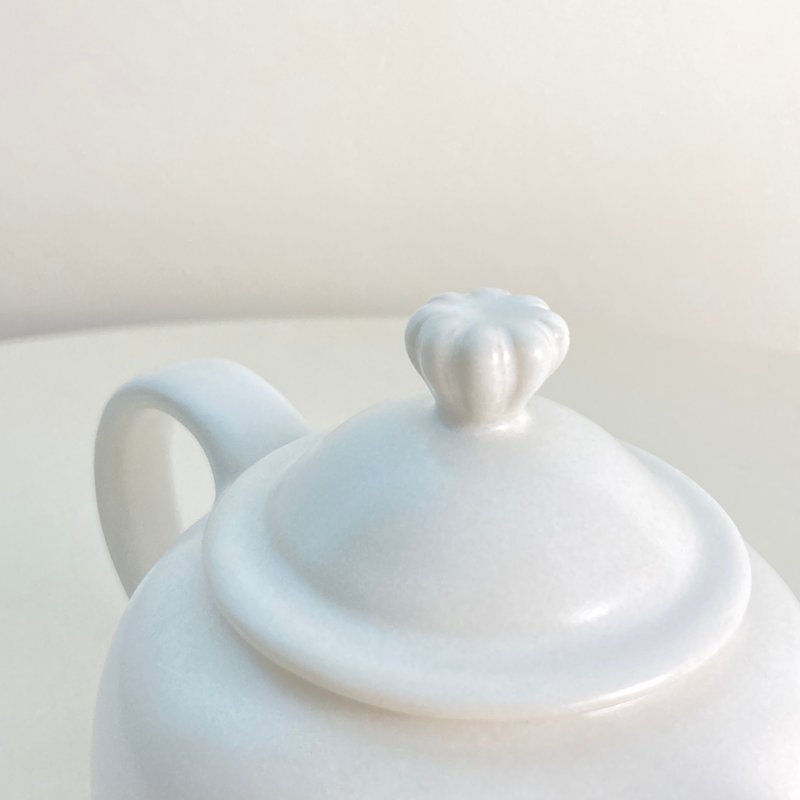 【茶具】白瓷英式红茶壶-菊瓣盖钮 - 茶具/茶杯 - 瓷 白色