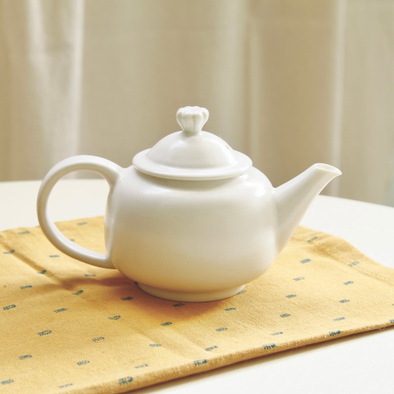 【白瓷茶具】菊瓣盖钮-英式红茶壶 - 茶具/茶杯 - 瓷 白色