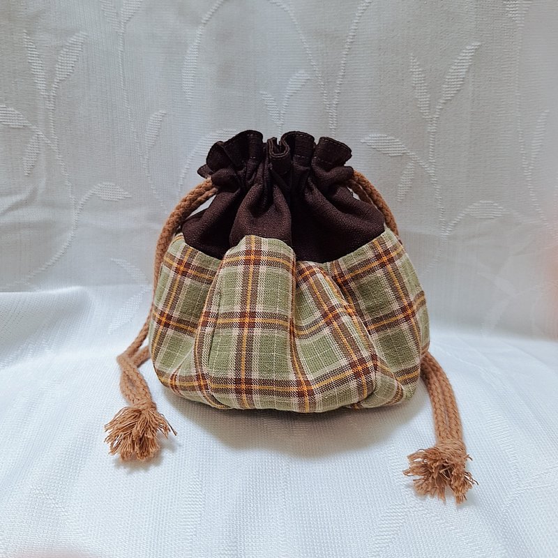 【 MY HANDMADE 】 复古圆底格纹束口软包l 日本棉布 - 束口袋双肩包 - 棉．麻 咖啡色