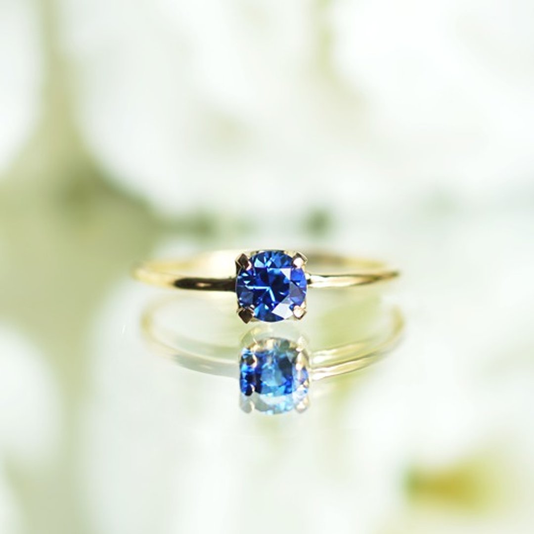 K18 sapphire 4mm claw ring ~Azzurra - 戒指 - 宝石 