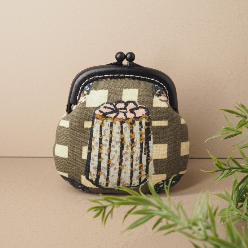 【一颗可丽露】零钱包#小口金包#可爱#日系#收纳 - 零钱包 - 棉．麻 卡其色