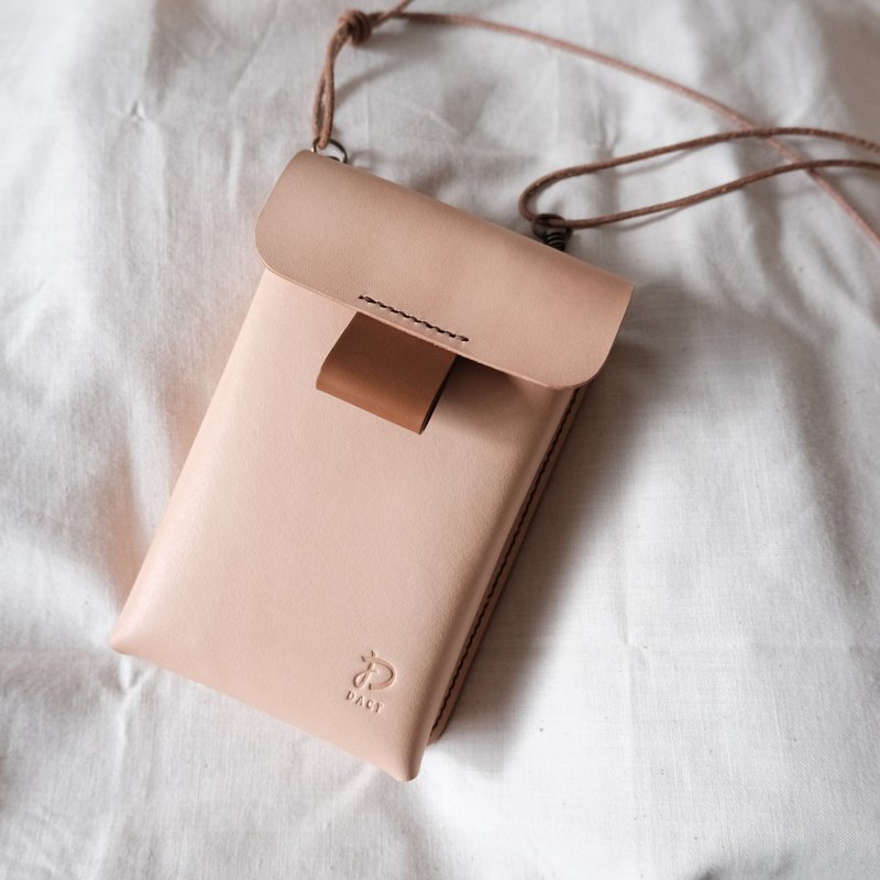 手缝植鞣牛皮随身包 - 侧背包/斜挎包 - 真皮 咖啡色