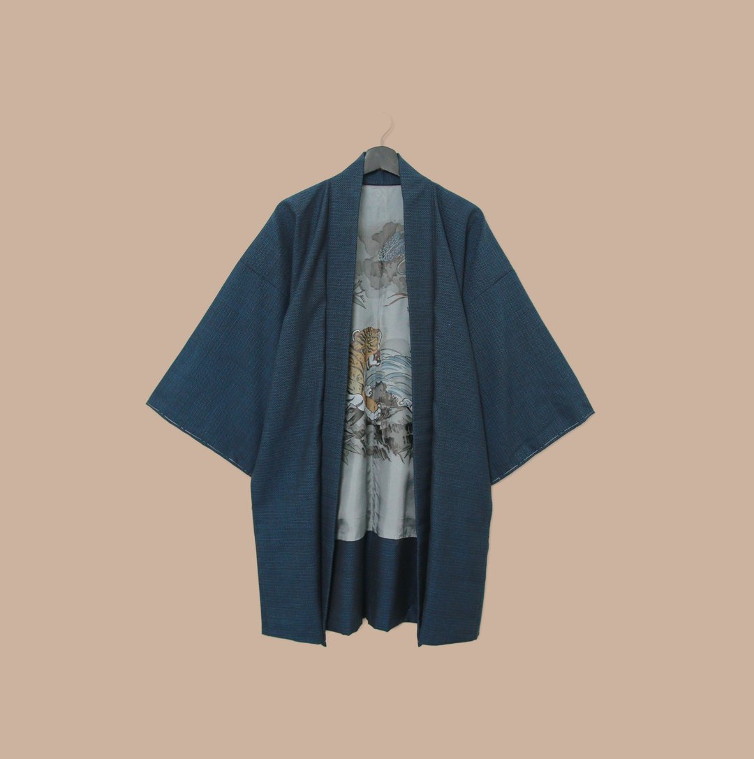 Back to Green-日本带回羽织 龙虎与竹 M-20/vintage kimono - 女装休闲/机能外套 - 丝．绢 