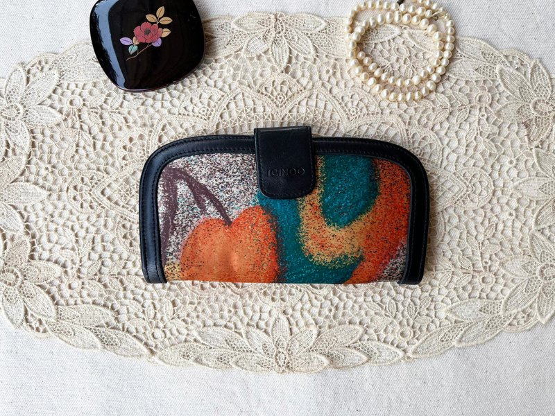 复古长夹/对折钱包，设计独特，色彩鲜艳，带有抽象图案，并饰有黑色真皮。 - 皮夹/钱包 - 真皮 橘色