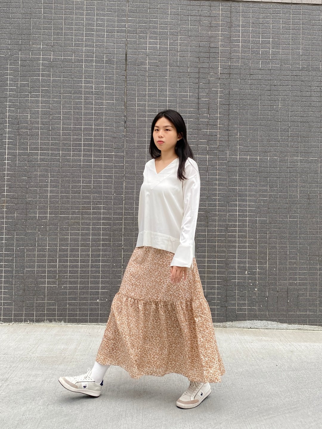 翻袖上衣-微瑕 - 女装上衣 - 其他人造纤维 白色