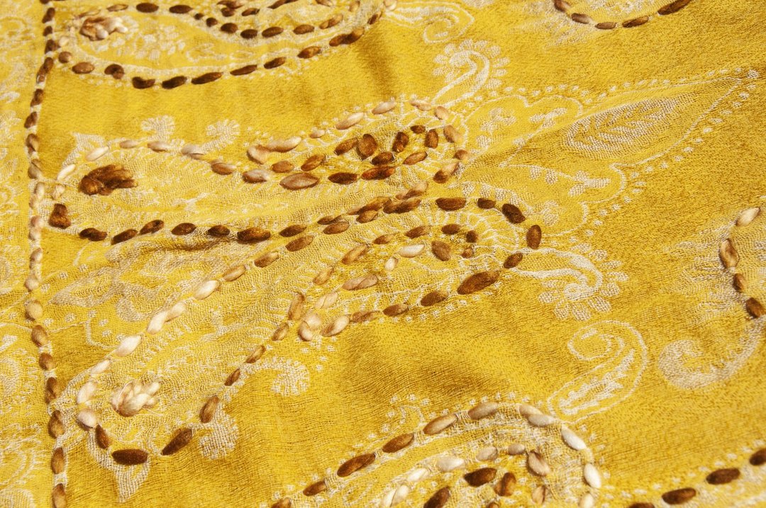 喀什米尔 Cashmere/水煮羊毛披肩/针织围巾/刺绣围巾/羊绒披巾 - 花 - 围巾/披肩 - 羊毛 黄色
