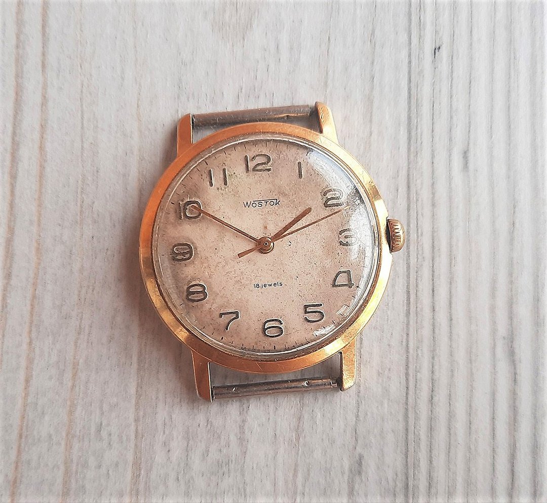 Wostok 18 jewels mechanic mens watch USSR - Soviet wind up wristwatch Vostok - 男表/中性表 - 不锈钢 金色