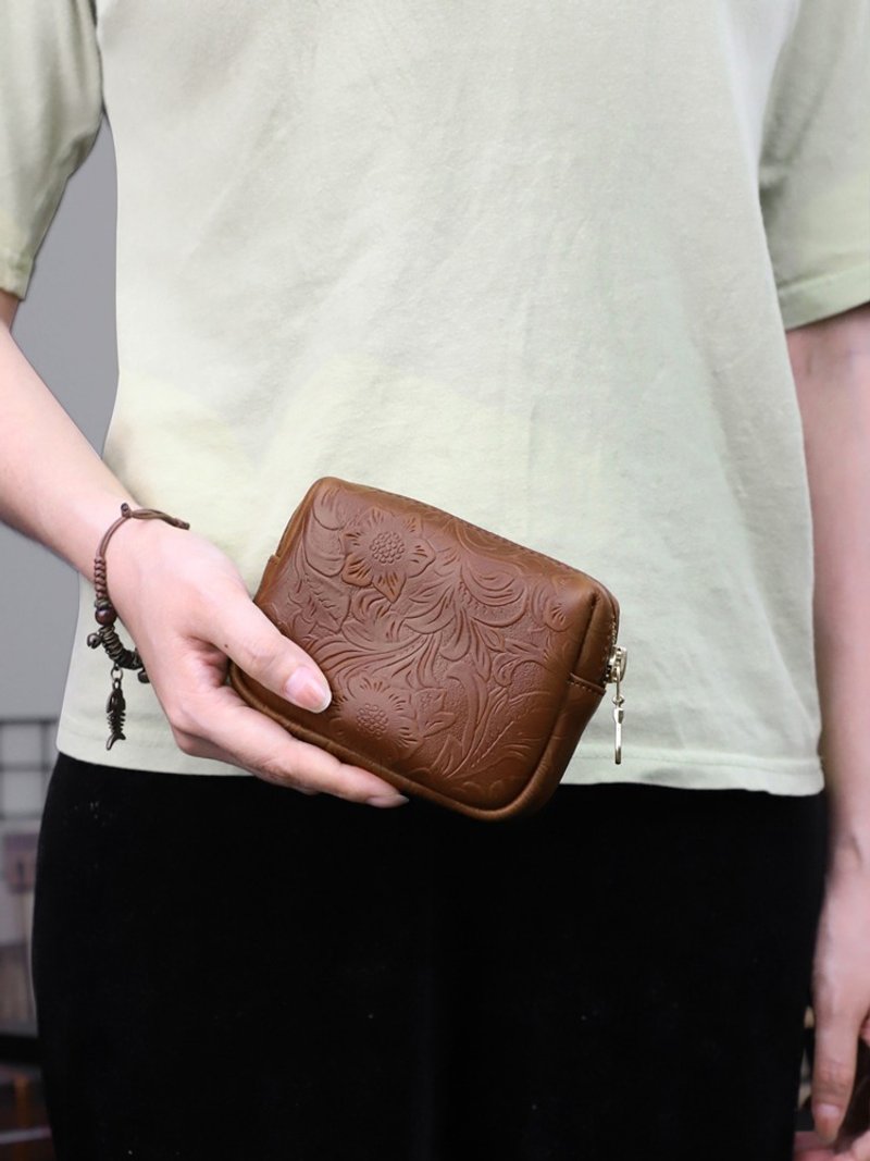 小巧真皮收纳包 手工牛皮零钱包 简约设计化妆包带卡位 - 化妆包/杂物包 - 真皮 咖啡色