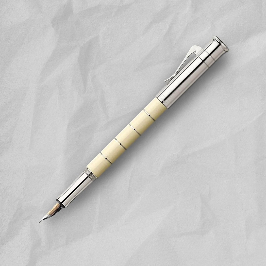 【Graf von Faber-Castell】Anello 经典系列环圈钢笔-象牙白 M尖 - 钢笔 - 树脂 白色