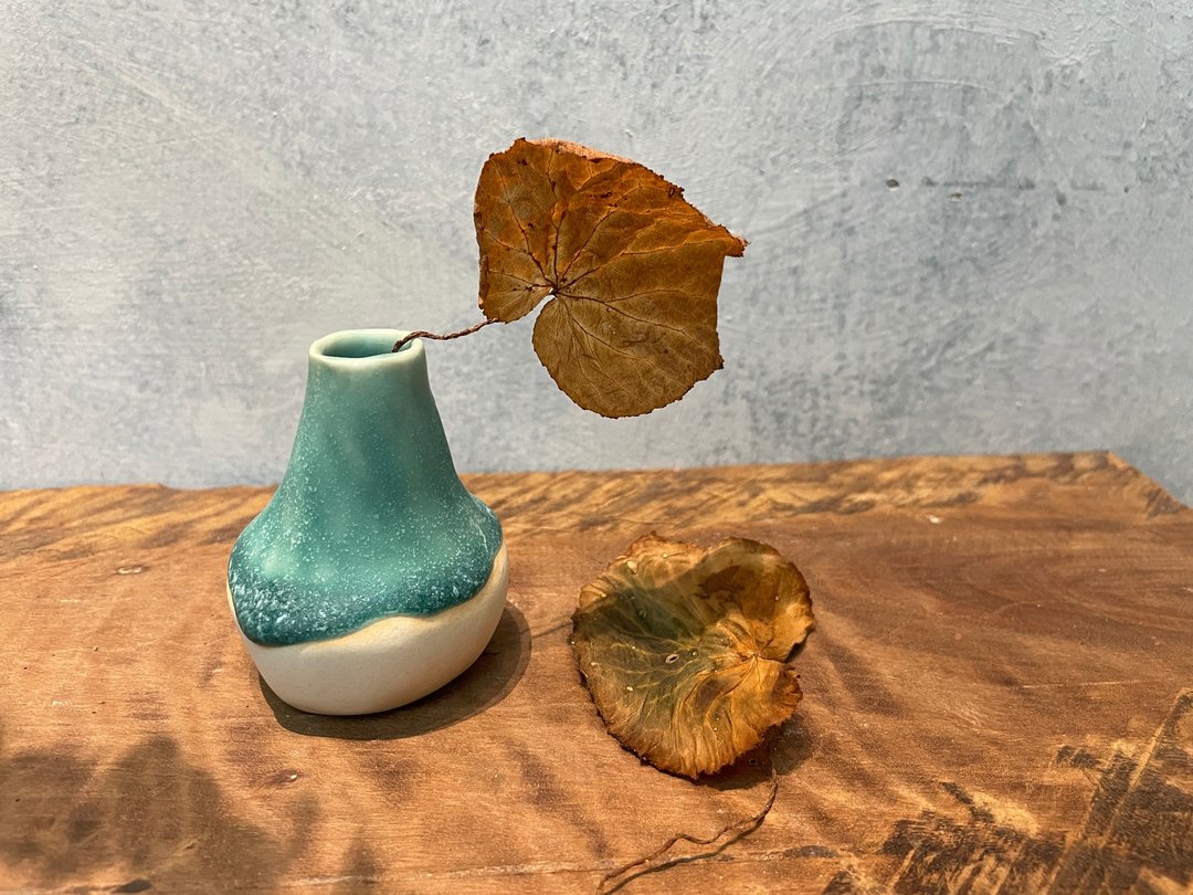 如梦令花器。时尚老灵魂。古风时器 来一场桌上的穿越 - 花瓶/陶器 - 瓷 绿色