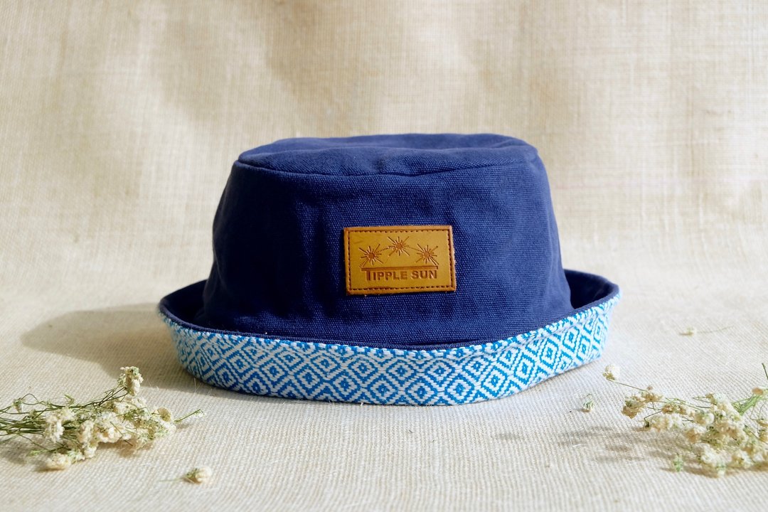 Tipple Sun Bucket Hat (Royal blue/Traditional fabric) - 帽子 - 棉 蓝色