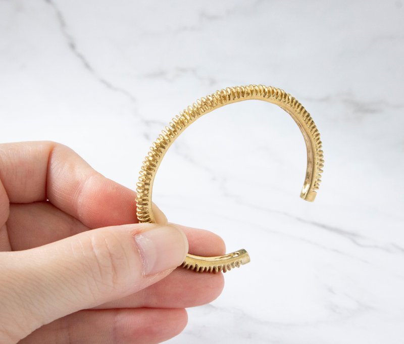 片状中性黄铜手环-黄铜-手作 - 手链/手环 - 铜/黄铜 金色