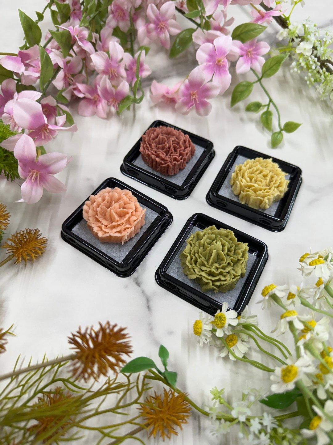 AY baker 韩式裱花 康乃馨 豆沙菓子 抹茶红麴南瓜樱花焙茶可可口 - 蛋糕/甜点 - 新鲜食材 咖啡色