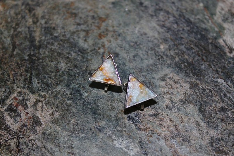 Blow Up软陶夹式耳环 - 耳环/耳夹 - 陶 黄色