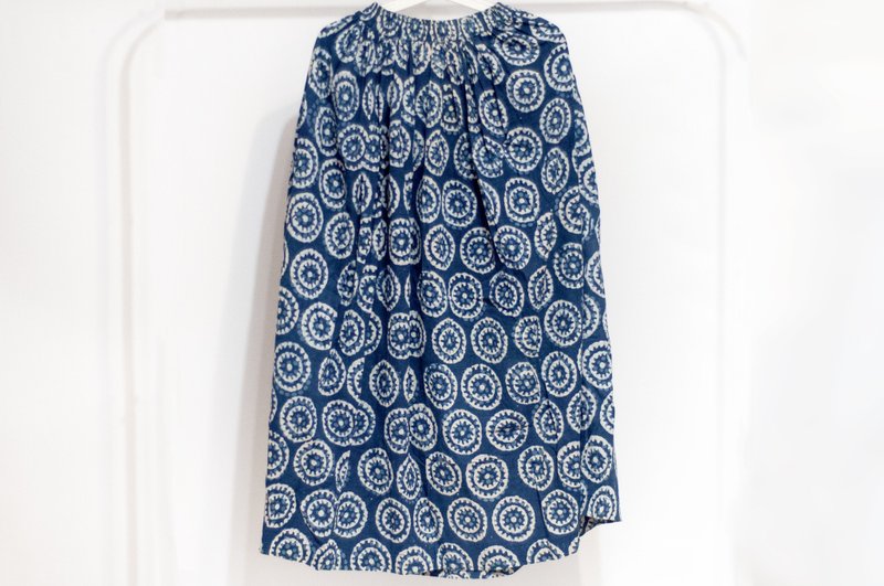 蓝染植物染木刻印纯棉裙子 印度纯棉拼布裙 木刻印长裙-圆形花朵 - 裙子 - 棉．麻 多色