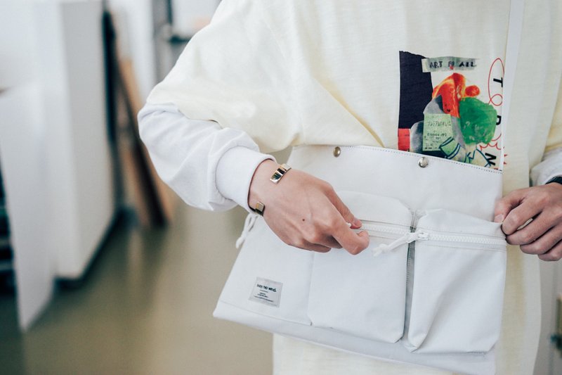 防水尼龙布斜挎包男女通勤户外多功能单肩小包 - 侧背包/斜挎包 - 尼龙 多色