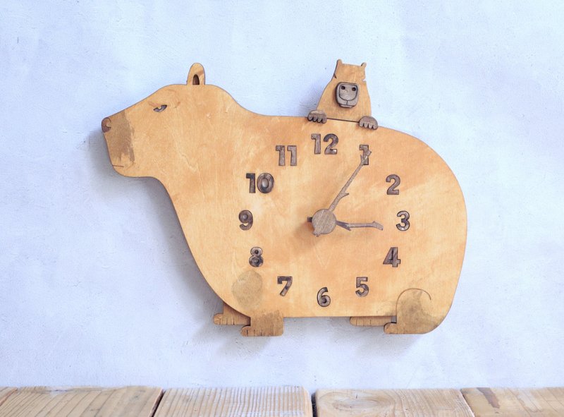 水豚亲子钟木质挂钟 - 时钟/闹钟 - 木头 橘色