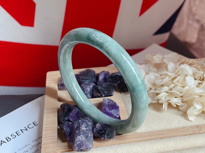 天然缅甸A货翡翠 满绿飘花 圆镯 玉镯 I 母亲节送礼 - 手链/手环 - 玉石 绿色